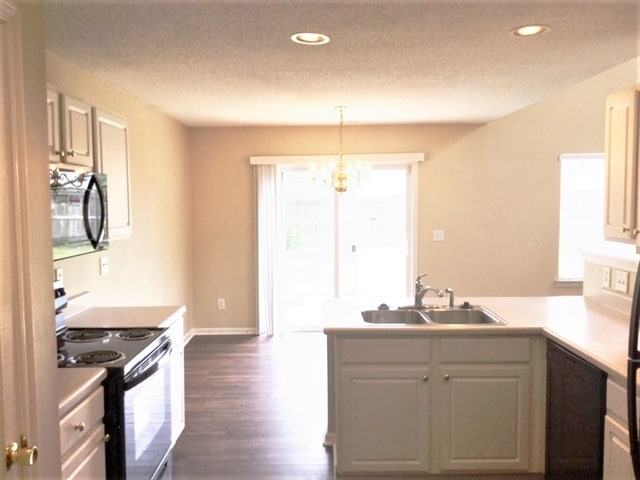 Building Photo - 4271 Lake Woodard Dr