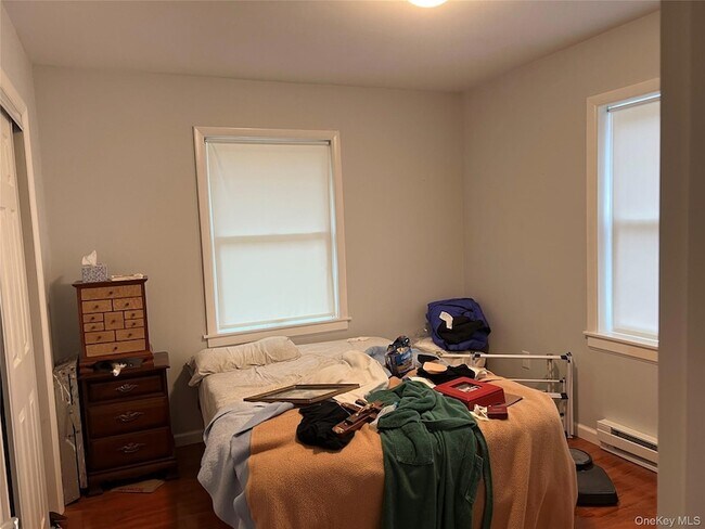 Building Photo - 7 W Bank St