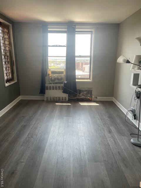 Building Photo - 140-10 84th Dr