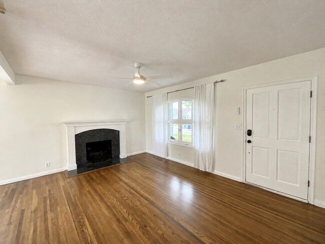 Building Photo - 4432 Falcon Ave