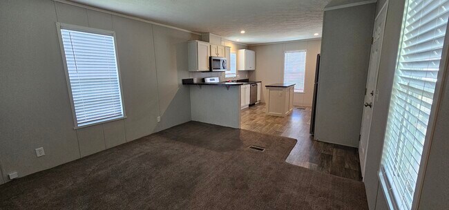 Building Photo - 209 Magnolia Pl