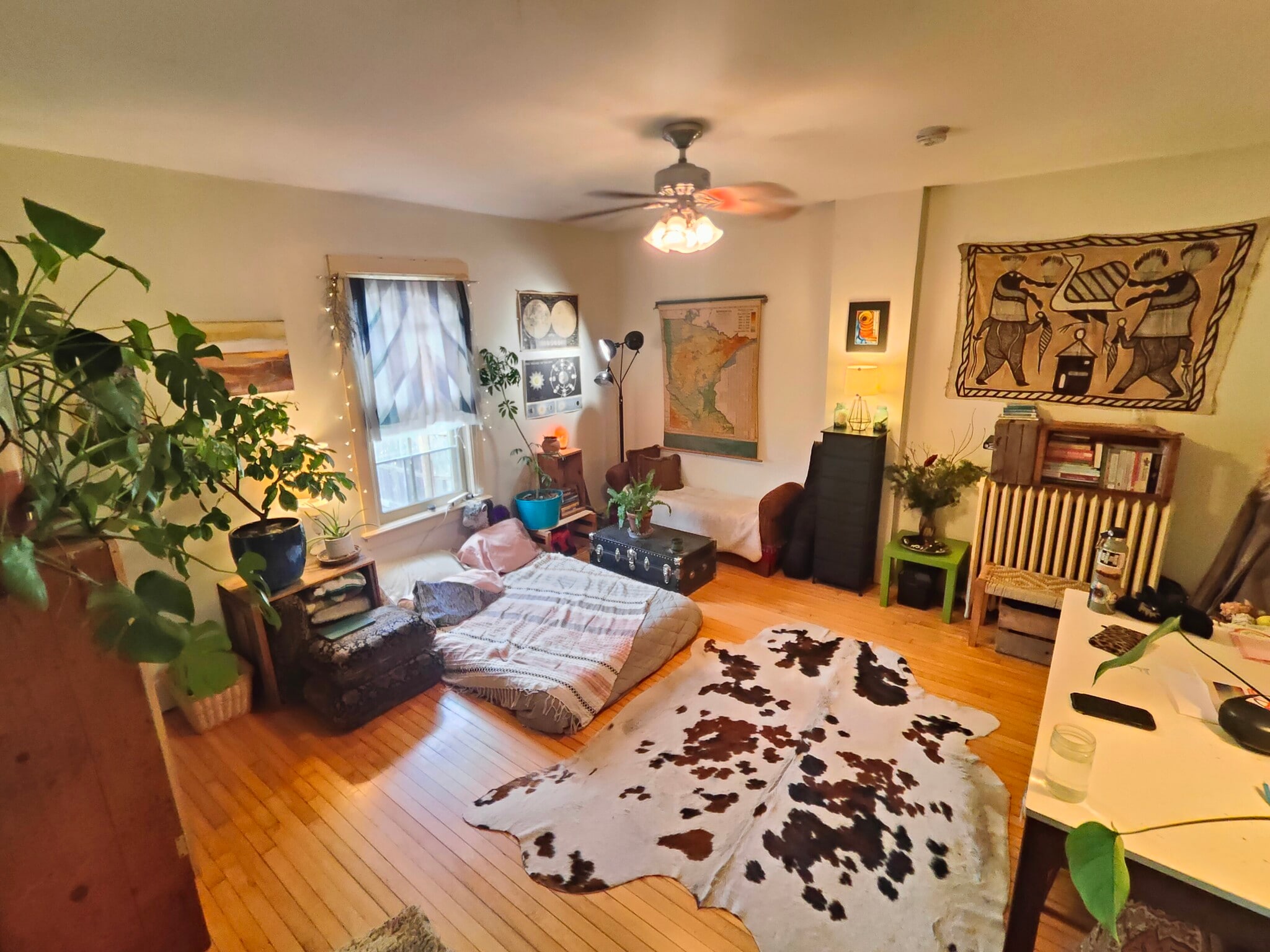 Building Photo - 228 E 8th St