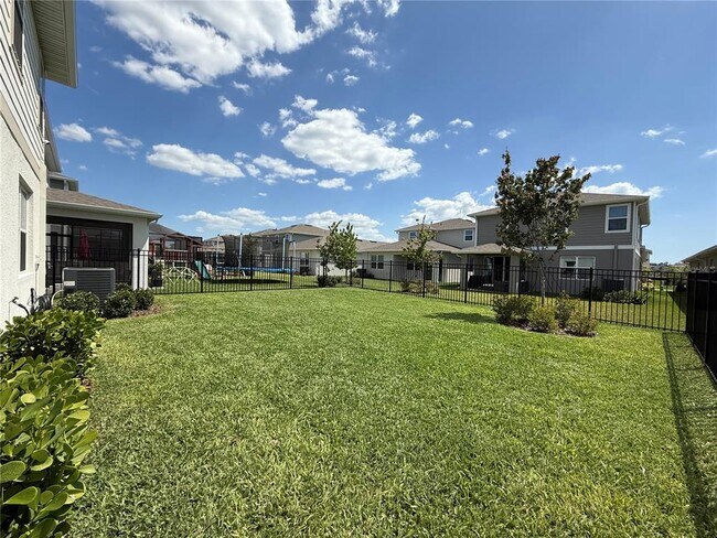 Building Photo - 6255 Golden Bch Dr