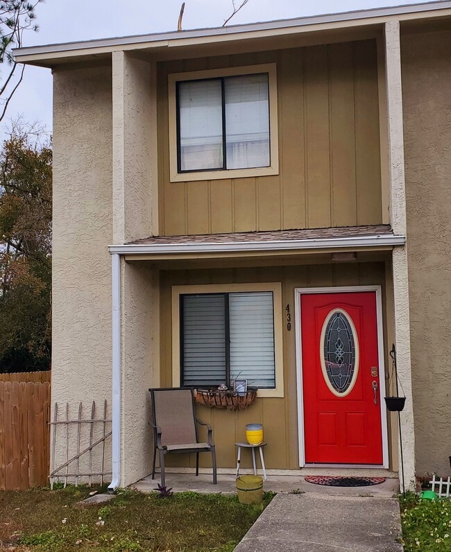 Primary Photo - 430 Venetian Way