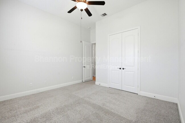 Building Photo - 5818 Fairway Shores Ln