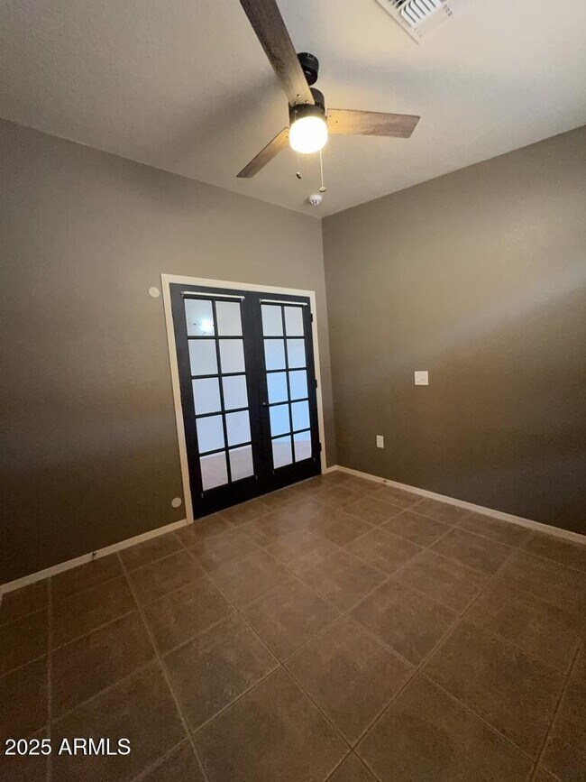 Building Photo - 4651 Big Bend St