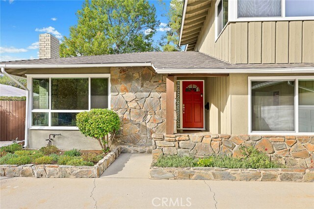 Building Photo - 1653 Vía Del Rey