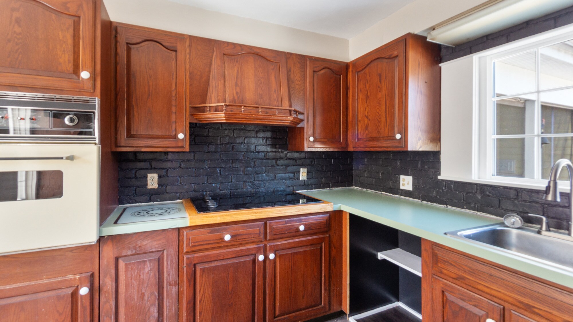 Building Photo - 88 Winthrop St