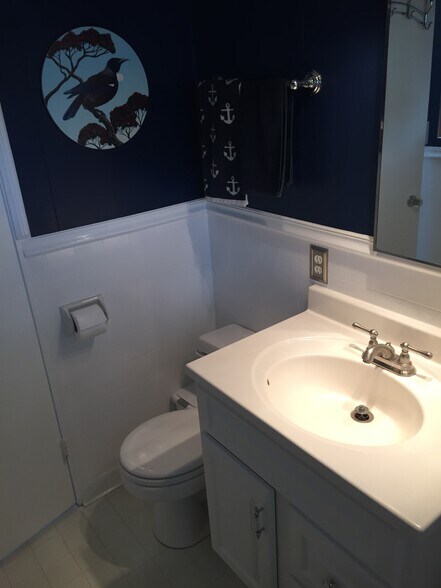 Building Photo - 4040 Grand View Blvd