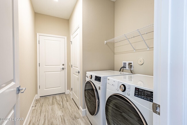 Building Photo - 212 Gypsy Palace Ln