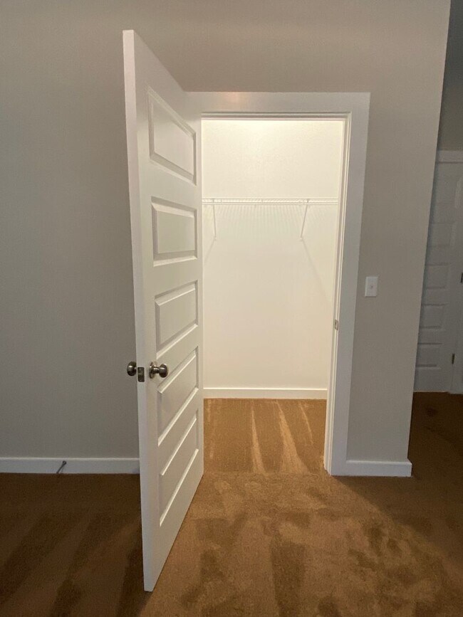 Building Photo - Home for Rent in Brookwood ... Available to View Now!!!