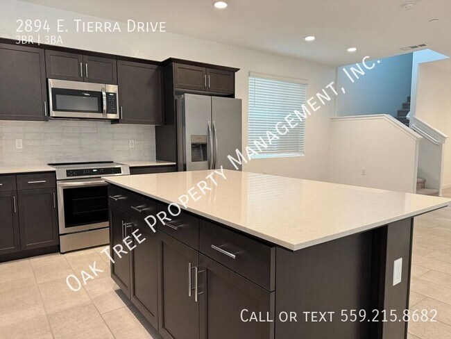 Building Photo - 2894 E Tierra Dr