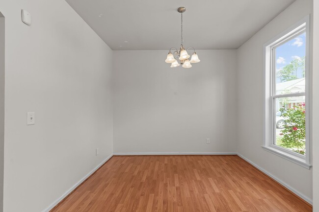 Building Photo - 261 Caldwell Loop