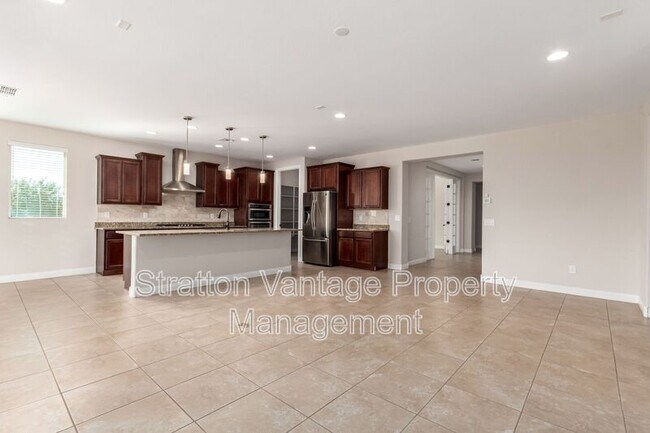 Building Photo - 5575 Cinder Brk Wy