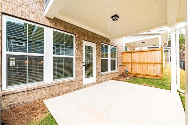 Building Photo - 5769 Tillman Way