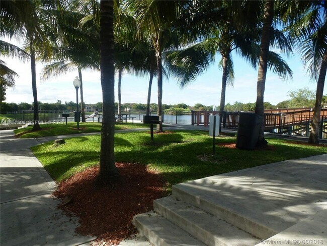 Building Photo - 2474 Centergate Dr