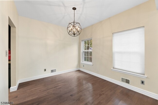 Building Photo - 2 Rider Terrace