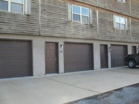 Building Photo - 1700 Big Tree Dr