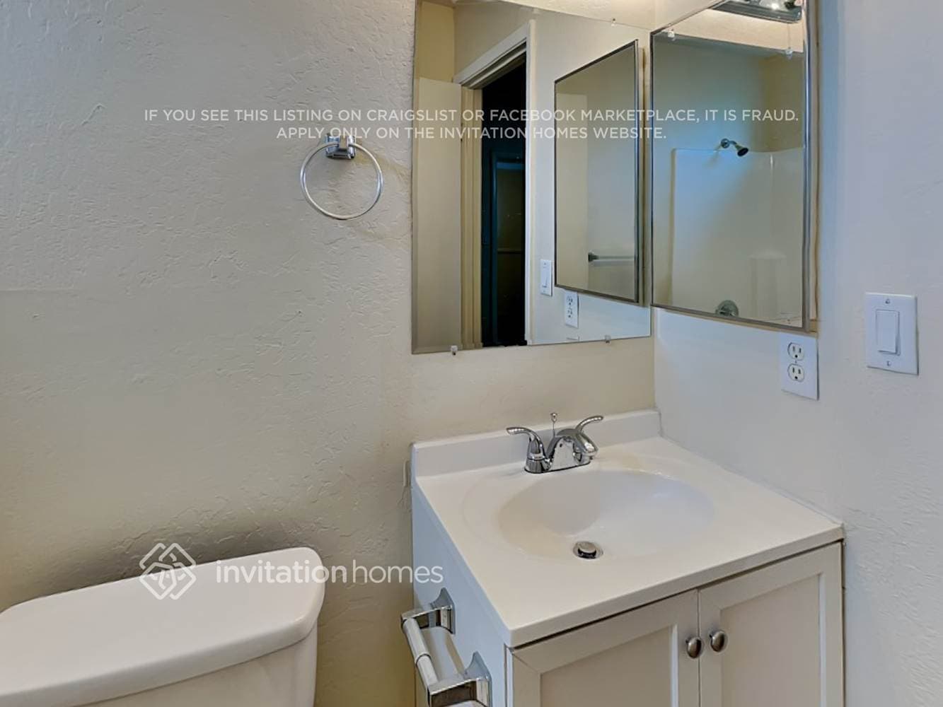 Building Photo - 246 W Kristal Way