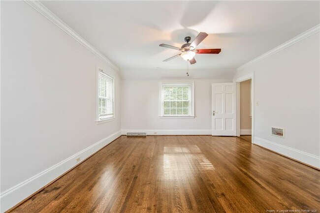 Building Photo - 220 Bradford Ave