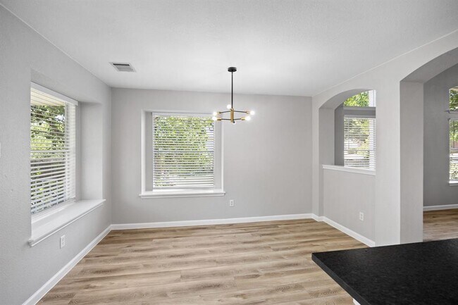 Building Photo - 1413 Catalina Dr