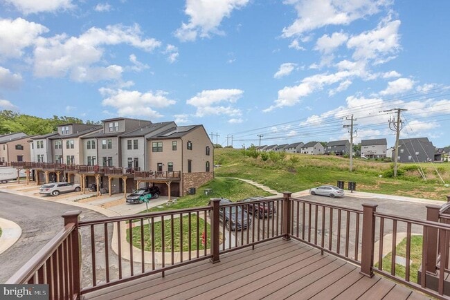 Building Photo - 1210 Rampart Dr