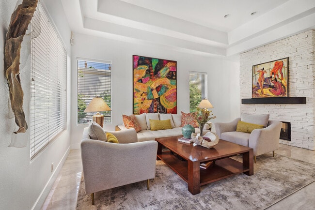 Building Photo - 4 Mesquite Ridge Ln