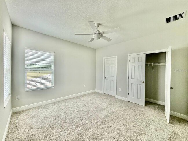 Building Photo - 35609 Stableton Ln