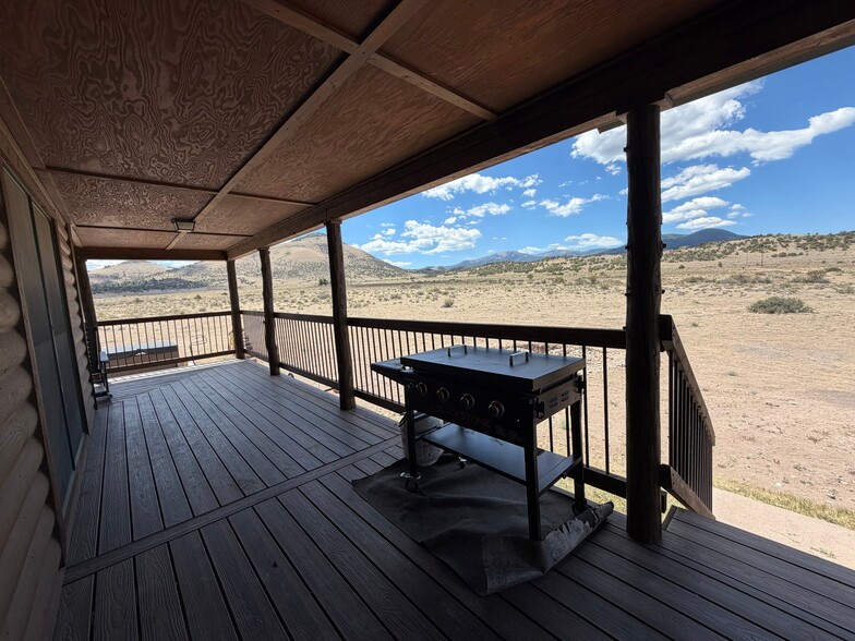 Building Photo - 780 Cattle Drive Rd