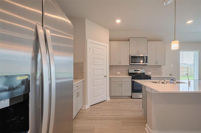Building Photo - 6306 Brahman Ct