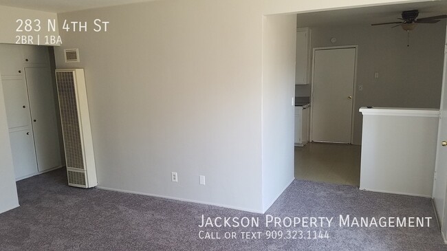 Building Photo - Spacious 2 Bedroom Home