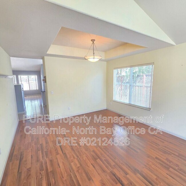 Building Photo - 1853 Sandstone Dr