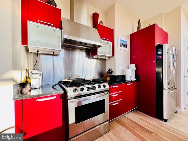 Building Photo - 2410 17th St NW