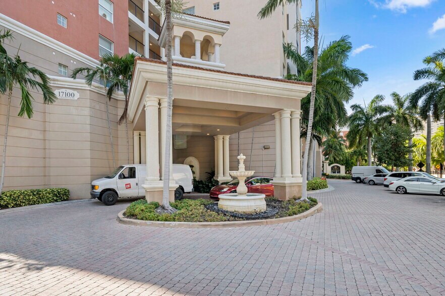 Building Photo - 17100 N Bay Rd