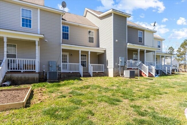 Building Photo - ***Coming Soon!!!***Clayton Townhome for Rent