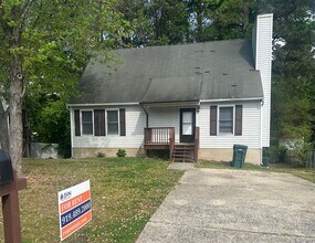 Building Photo - Beautifully Updated 2BR Durham Home with Loft & Deck