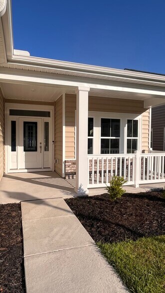 Building Photo - 728 Isle Verde Dr
