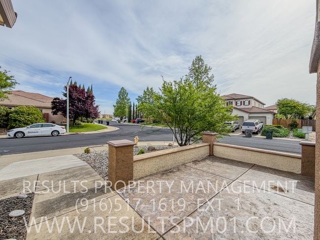 Building Photo - Single Story in West Roseville