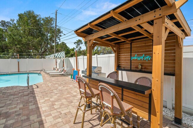 Building Photo - 1121 19th St SW