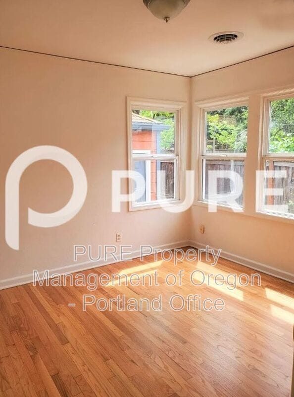 Building Photo - 3552 NE Killingsworth St