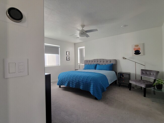 Building Photo - 288 E 510 N