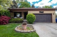 Building Photo - 28418 Walker Ave