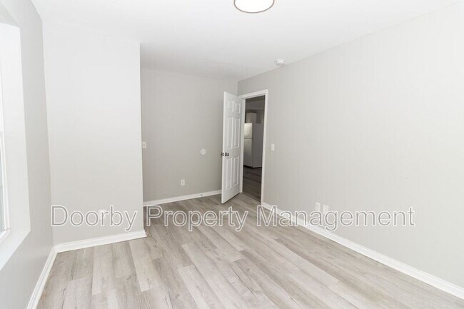 Building Photo - 4807 14th Ave