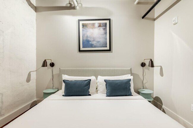 Building Photo - 315 Girod St