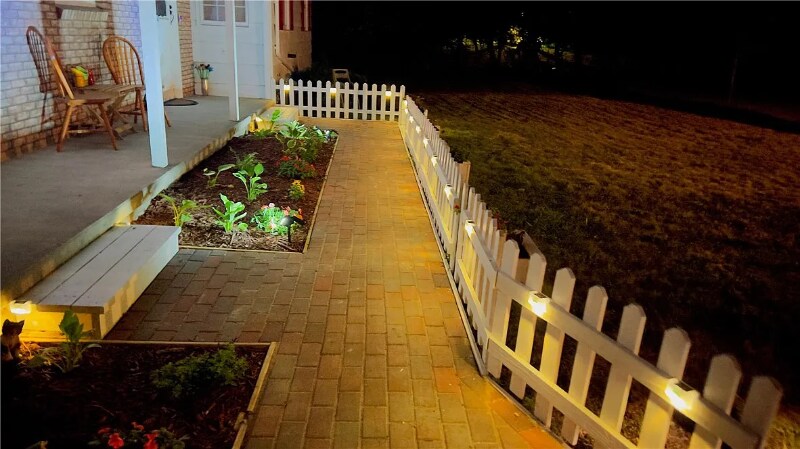 Building Photo - 178 S Main St