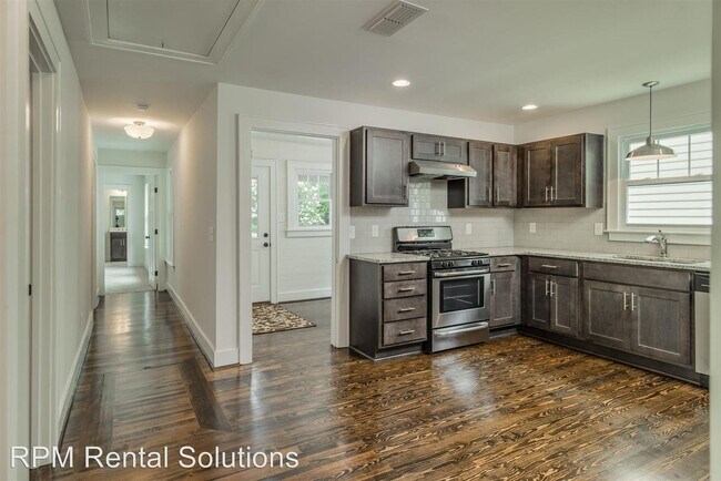 Building Photo - 3 br, 2 bath House - 310 Tanksley Avenue