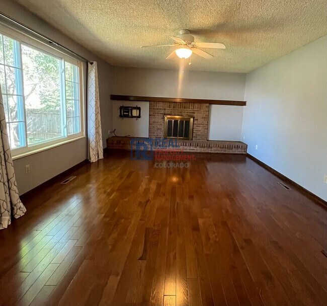 Building Photo - 4044 Cypress Ct
