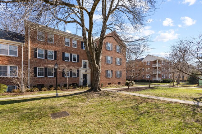Building Photo - 1407 Belle View Blvd