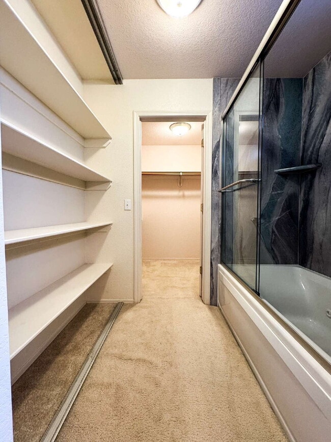 Building Photo - "Charming 3-Bedroom, 2-Bathroom Mesa Del S...