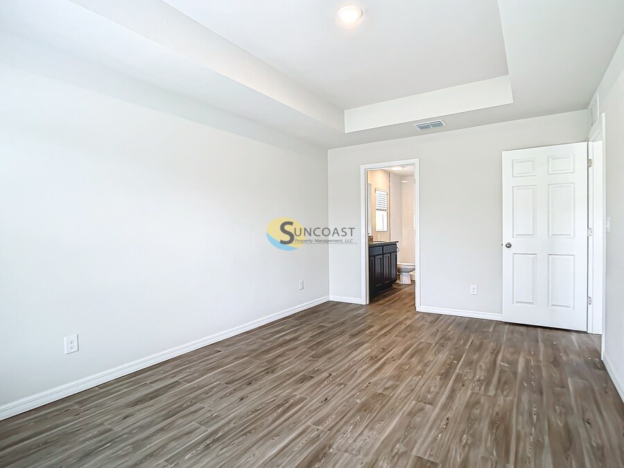 Building Photo - 3783 S Ventura Ave
